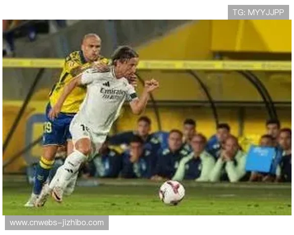 皇马客场0-0闷平巴列卡诺,维尼修斯射门被扑&巴尔韦德伤退 皇马客场0-0闷平巴列卡诺,维尼修斯射门被扑&巴尔韦德伤退