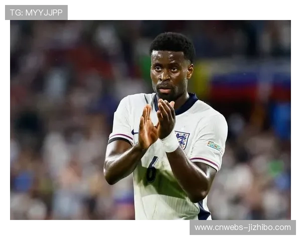 格伊绝杀头球瞬间,克拉文农场球场冰火两重天 格伊绝杀头球瞬间,克拉文农场球场冰火两重天